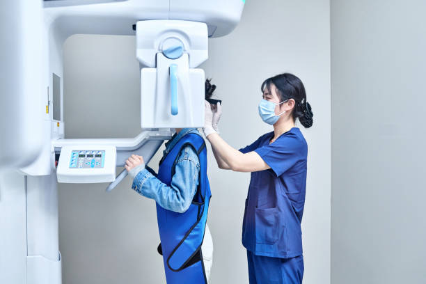 Best Dentist Open Late Near Me  in Lauderdale Lakes, WI